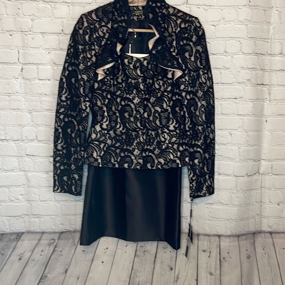 Tahari Arthur Levine Luxe Women’s Black Lace Dress Suit Ruffles size 2